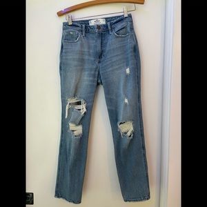 Hollister curvy high rise mom jean